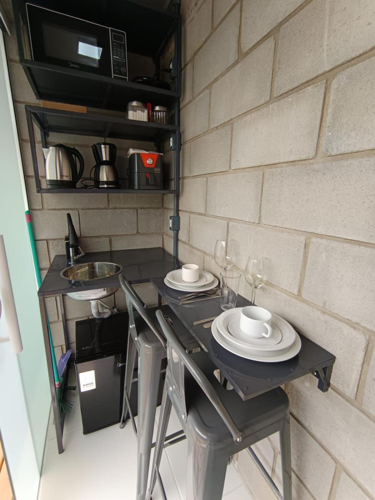 Container Guesthouse - 3 อูรูบิซิ ภายนอก รูปภาพ